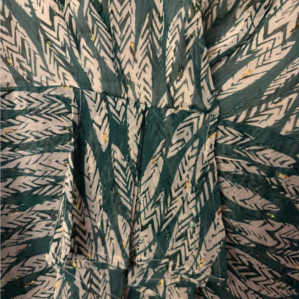 Aqua Chevron Green and Cream Blouse - Picture 3 of 4